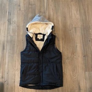 Weatherproof Vintage Puff Vest with Hood
